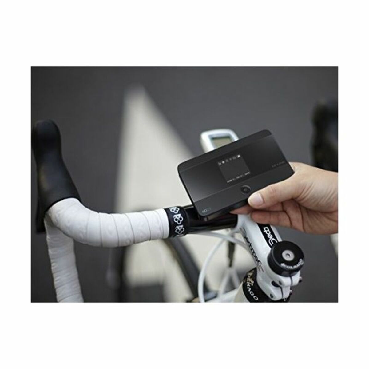 V8H8BEAD4DBBCEEF91C531BF7123208F82DR6377419P6