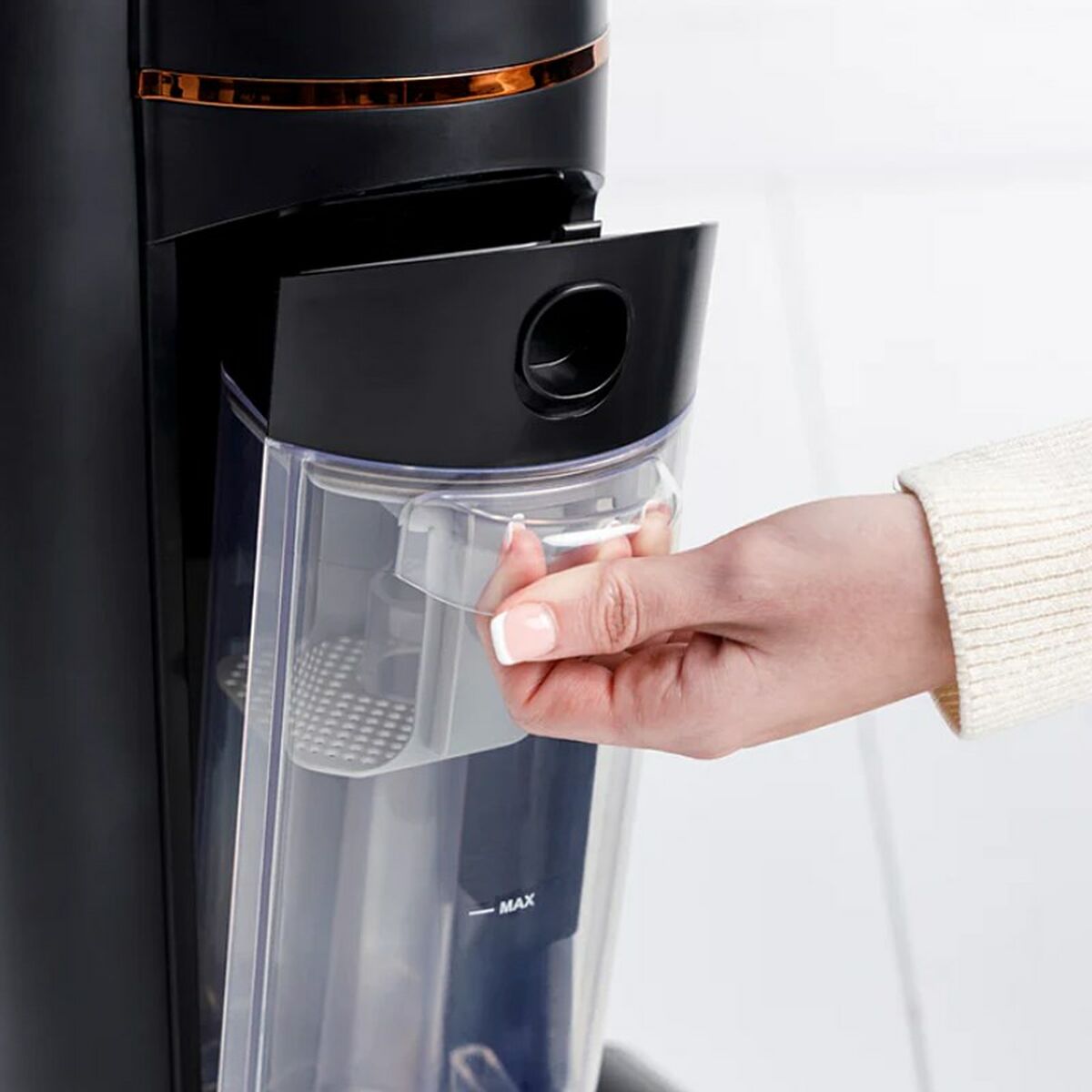 V4HB2116CAECAF4FA1DFCF3BB4B05A800E2R5052476P10